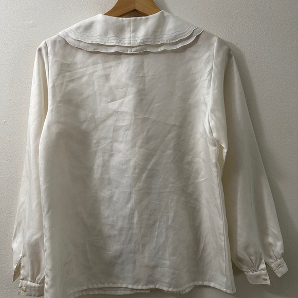 Delicate White Blouse Black Tie Accent JAPAN - Picture 6 of 8